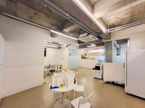 역삼역 가까운 대로변 특급 인테리어 디자인 사무실 인테리어 ACE 