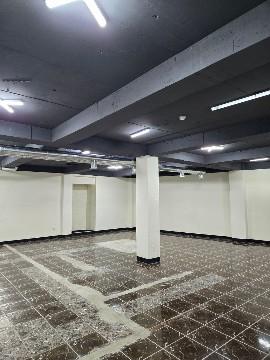 교대역 역세권 깔끔한 지하상가