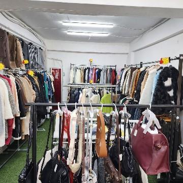 남부순환로 대로변 횡단보도 입구