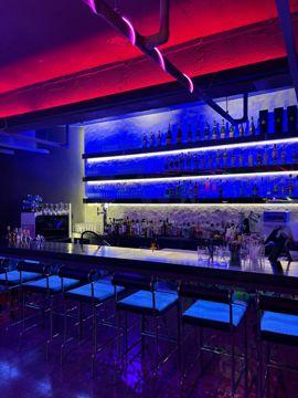 신사동 골목 지하1층 분위기 좋은 술집