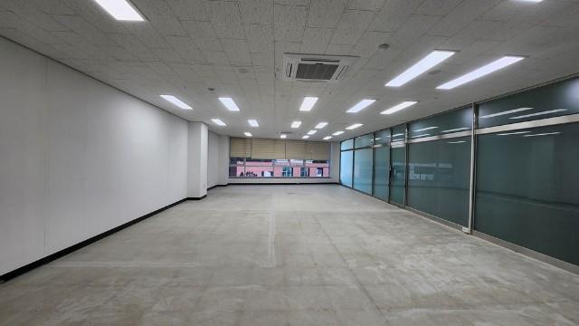 핵심중심상권, 전용32.49, 스타벅스입주건물, 학원, 병원 등 입점추천