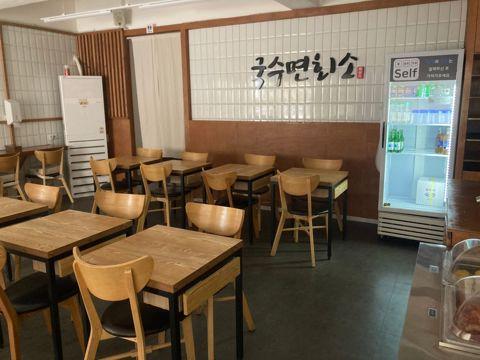 주변에 학교와 회사들로 둘러싸인 오피스상권 매물입니다