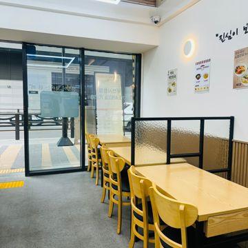 대로변에 위치한 아파트 단지 내 1층 상가 임대