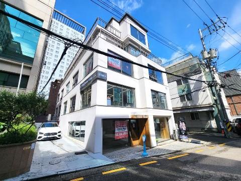 합정역 도보 1분, 심플하면서도 세련된 외관, 화이트톤 오피스 L