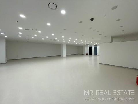신논현역도보3분.초역세권.가성비사무실.단독출입구有