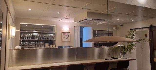 모던 인테리어 완비된 금호동3가 와인샵