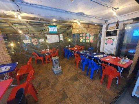 논현동 강남구청역 역세권, 시설,인테리어 완비, 매출 상승중인 실내포차