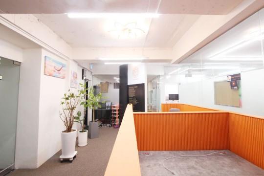 ● 편리한 주차 !! 룸3개에 화이트톤 내부 가성비 까지