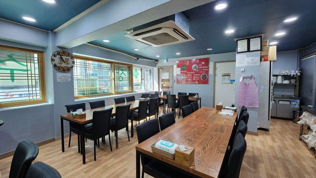 금호역 역세권, 유동인구 많은 길목, 시설, 인테리어 완비된 한식당