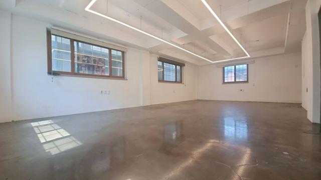 GATE 서교동 대로변 채광과 가성비 좋은 사무실