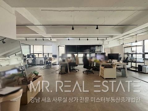 신논현도보 2분.인테리어ACE사무실.엘베.테라스있음.주차편리