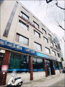 ●압구정역 도보 2분 이내 위치! 대로변 위치! 내부 정말 넓습니다.●