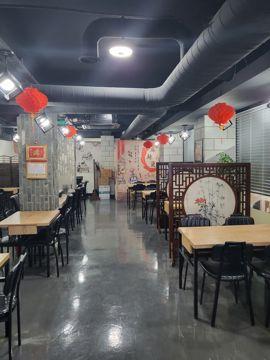 사당동 번화가, 유동인구 최상 마라탕점