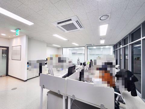 집기 무상 사용 가능한 인테리어 최상 사무실
