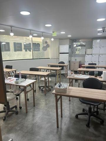 양천구 신정동 성업중인 2층 미용학원 임대