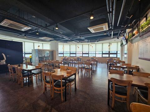 유동인구 많은 마곡동 발산역 먹자골목 내 2층 음식점