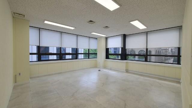 6 room 깨끗한 인테리어 갖춘 사무실