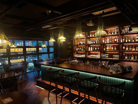 마곡동 발산역 역세권, 고급스러운 인테리어, 입소문 듣고 찾아오는 바