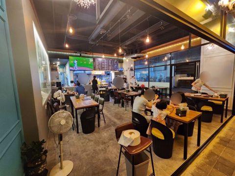 명지동 상업지역, 유동인구 최고 통닭집