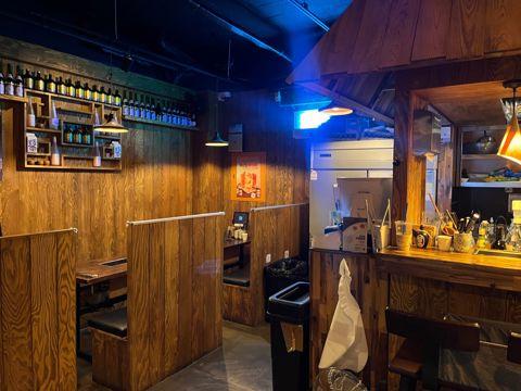 신사동 역세권, 깔끔한 인테리어 및 시설 요리주점