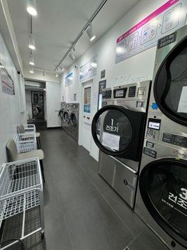 충정로3가 충정로역 역세권, 시설, 인테리어 완비된 셀프빨래방