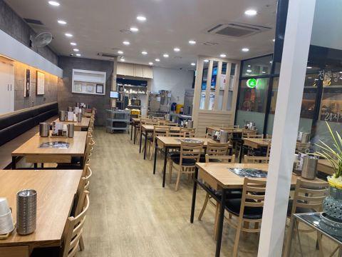 오피스 상권, 판교테크노타운 H스퀘어에 위치한 지하1층 음식점