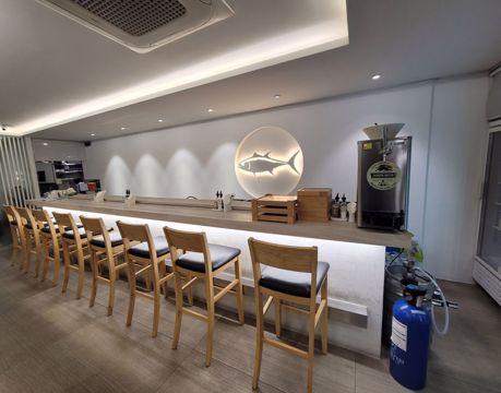 강남역 역세권, 고급스러운 인테리어, 단골고객 많아 매출 좋은 횟집