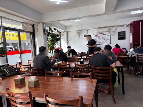 🍚 주거밀집 항아리상권 코너 1층｜한식점 성업 중 매장 🍲