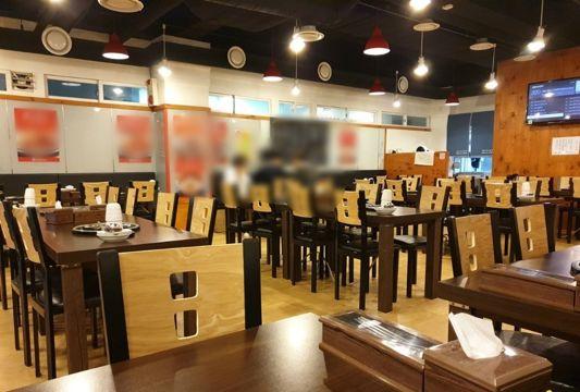 공덕동 아파트 상가, 꾸준한 수요 있는 한식점
