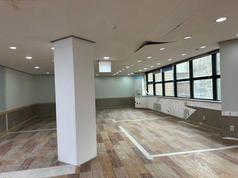 역세권 사거리 대로변 45평 중사무실