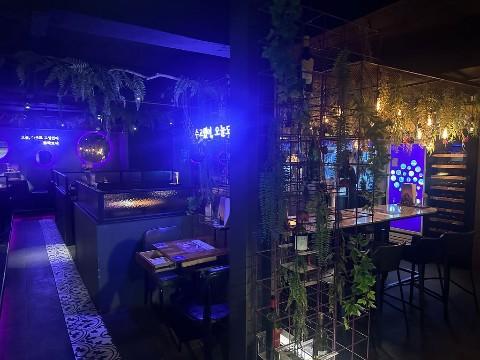 메인거리1층 넓은 자리