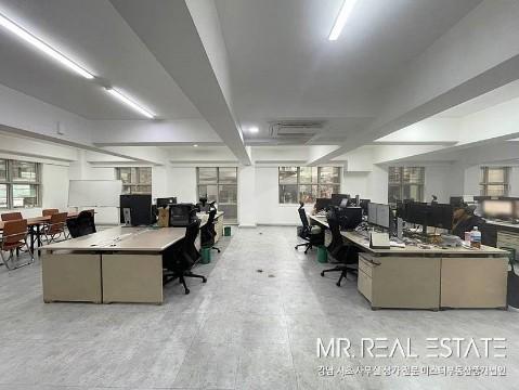선릉공원.주차편리.가성비ACE.깔끔한화이트톤.층전체
