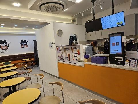 아파트 상가 상권이 살아있는 메인도로