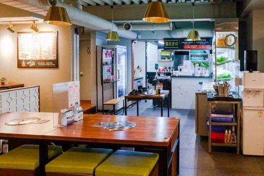 상수역 도보 1분 초역세권  중국집