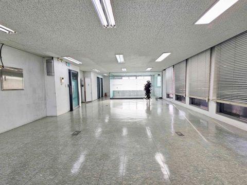 I세븐I 홍대입구역5분 깔끔한 컨디션 바로업무가능 내부룸 주차0