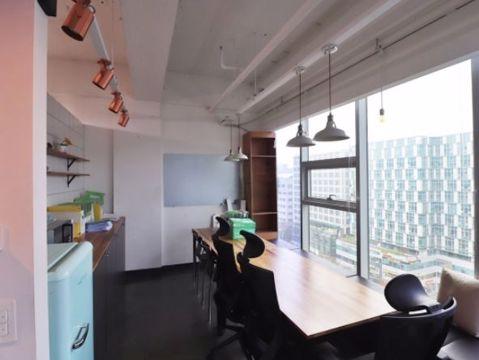 인테리어 완벽설치 입주 협의 가능한 중형 사무실