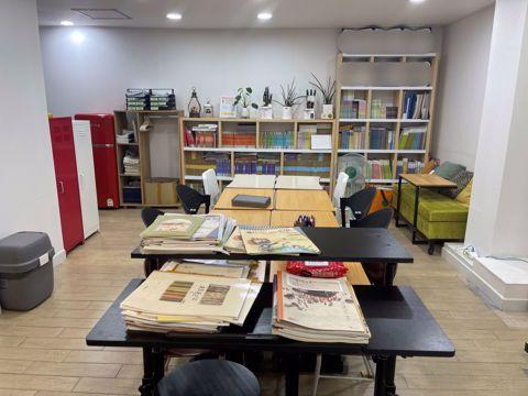 시흥동 아파트 단지 내, 인테리어 및 시설 깨끗한 교습소