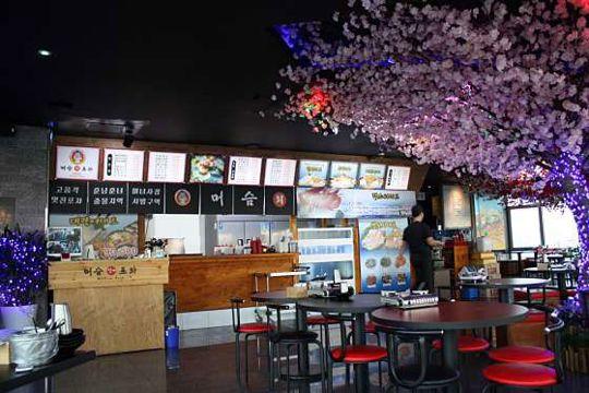 랜드마크, 최고의 한강뷰, 강동구 사람이라면 모르는 사람 없는 매장