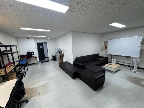 상봉역 도보3분 2층 무권리 급으로 나온 저렴한 상가