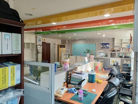 먹골역 초역세권 2층 사무실,남향,내부화장실,주차 1대