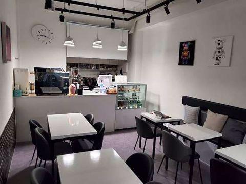 급매물! 월세 및 권리금 조정된 시설! /오금동 시설 양도 가능한 카페