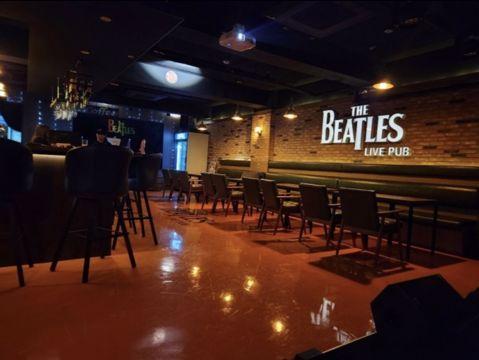 완전 회복된 이태원 상권 내 라이브펍