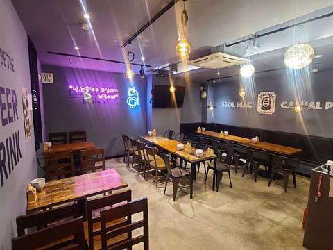 동선동 번화가에 위치한 호프집