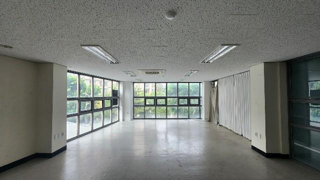대로변 채광좋은 단독 사무실 엘베o 최상입지