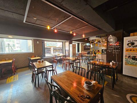 갈현동, 유동인구 많은 연신내연빛거리 2층 술집