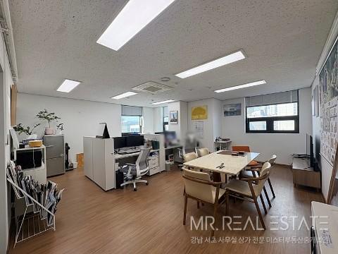 도산대로대로변 대형건물 발렛가능 소형ACE