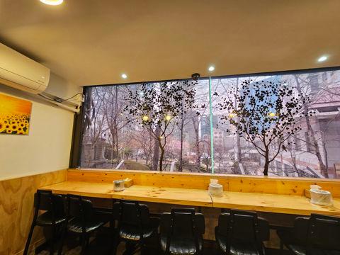 유동인구 많은 명동 메인상권 음식점