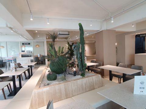 봉천동 서울대입구역 역세권, 고급스러운 인테리어의 브런치 레스토랑