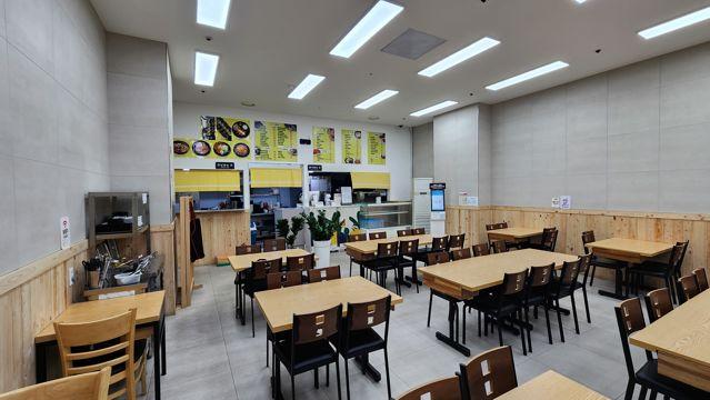 응암동 유동인구 많은 중심상권, 시설, 인테리어 깨끗한 분식집