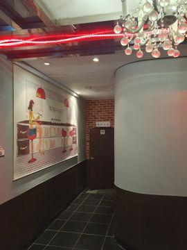 역삼동 먹자골목 지하층 중형평수 노래방